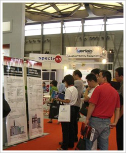 081008_show_mnh07.jpg