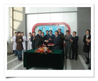 news061203pic01.jpg